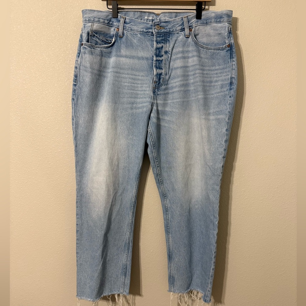 Old Navy High Rise Slouchy Taper Jeans